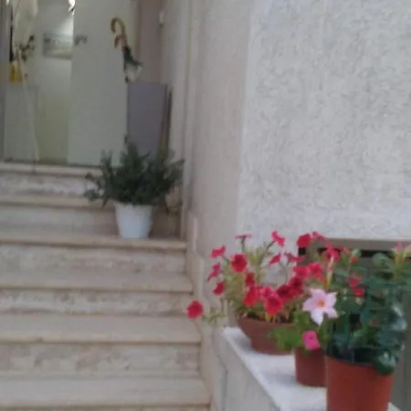 Casa Di Tina Guest house