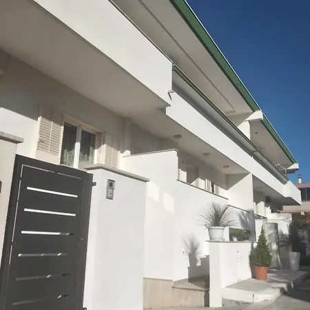 Πανσιόν Casa Di Tina *